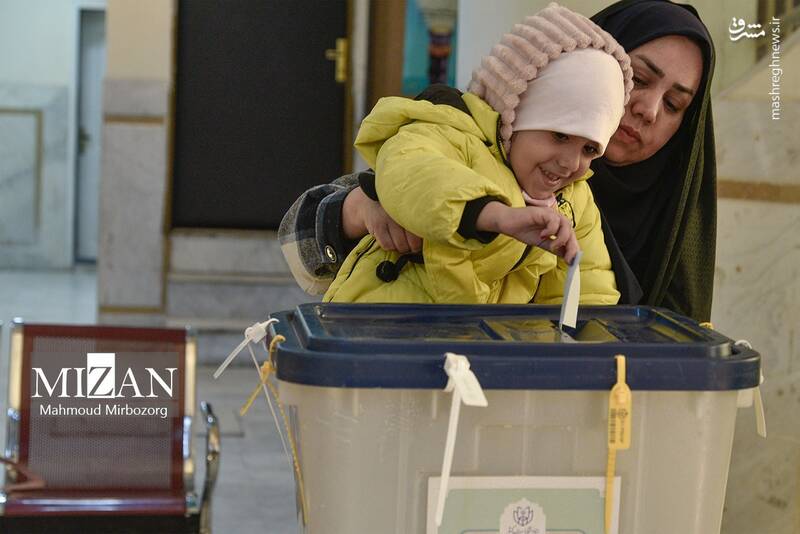 عکس/ حضور پر شور زاهدانیها در انتخابات