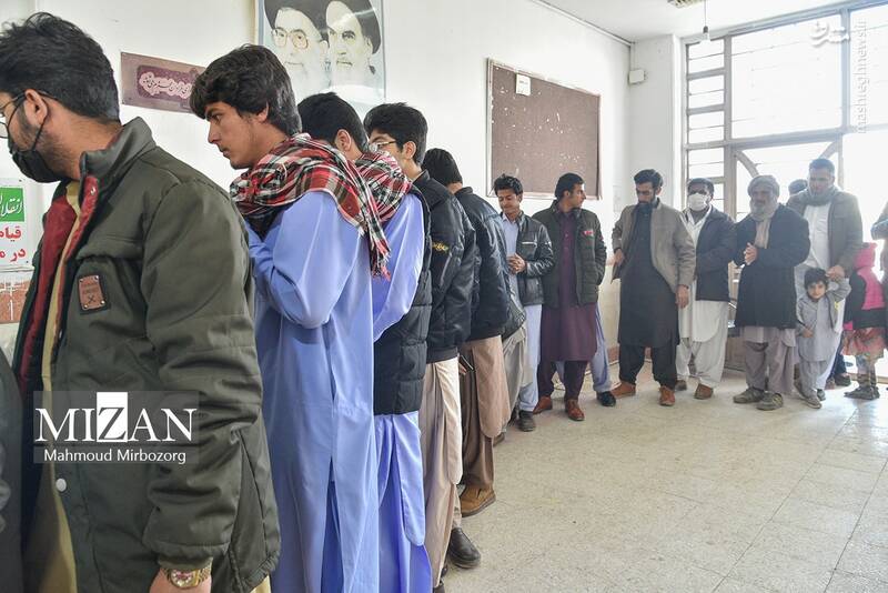 عکس/ حضور پر شور زاهدانیها در انتخابات