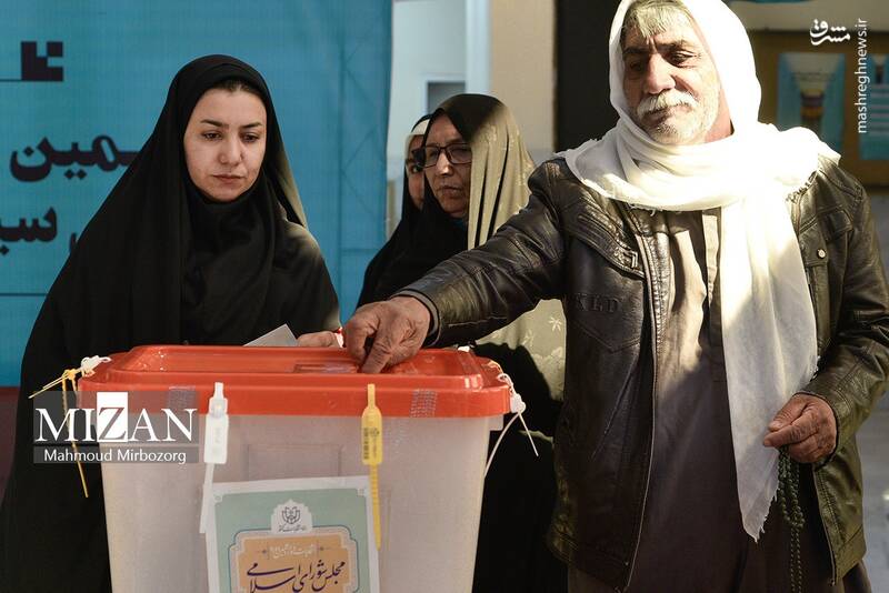 عکس/ حضور پر شور زاهدانیها در انتخابات