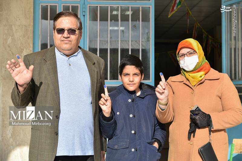 عکس/ حضور پر شور زاهدانیها در انتخابات