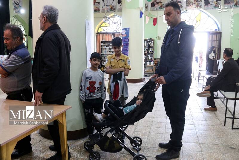 عکس/ حضور پر شور زاهدانیها در انتخابات