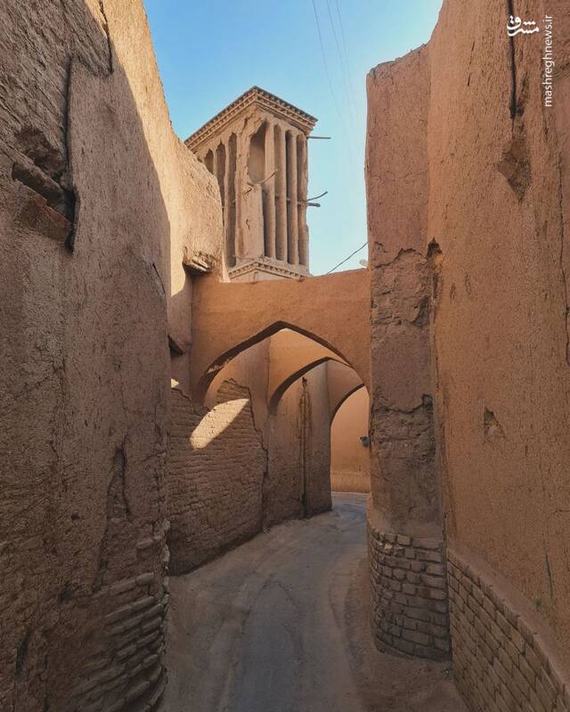 همنشینی ساباط و بادگیرها در یزد 2