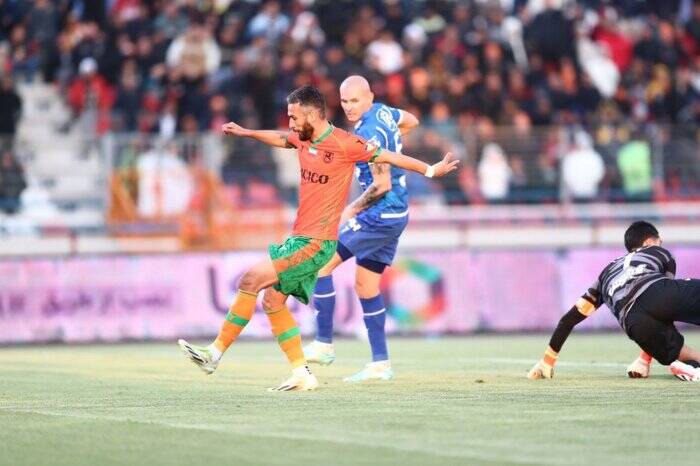 حمایت از نکونام بهترین کار بود/ نورچشمیها در ایران دبل میکنند