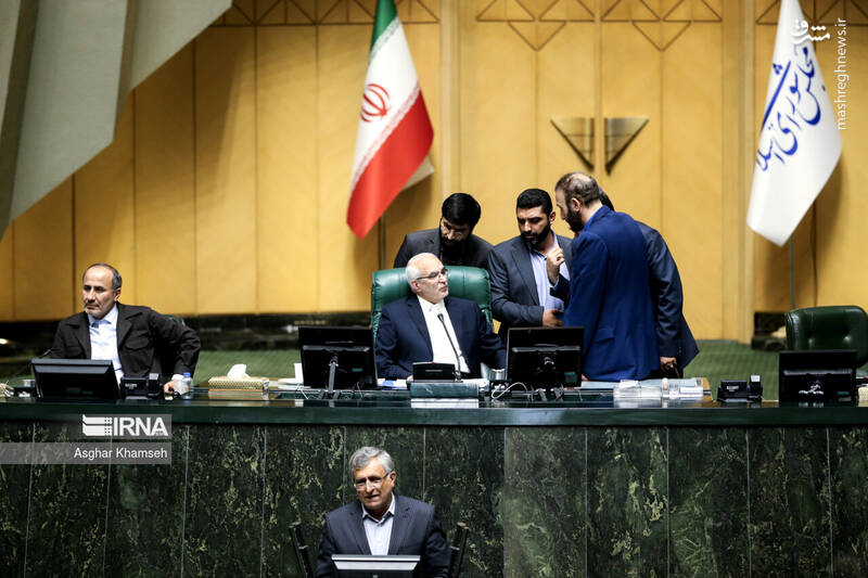 حاشیه نگاری تصویری جلسه علنی مجلس شورای اسلامی 22