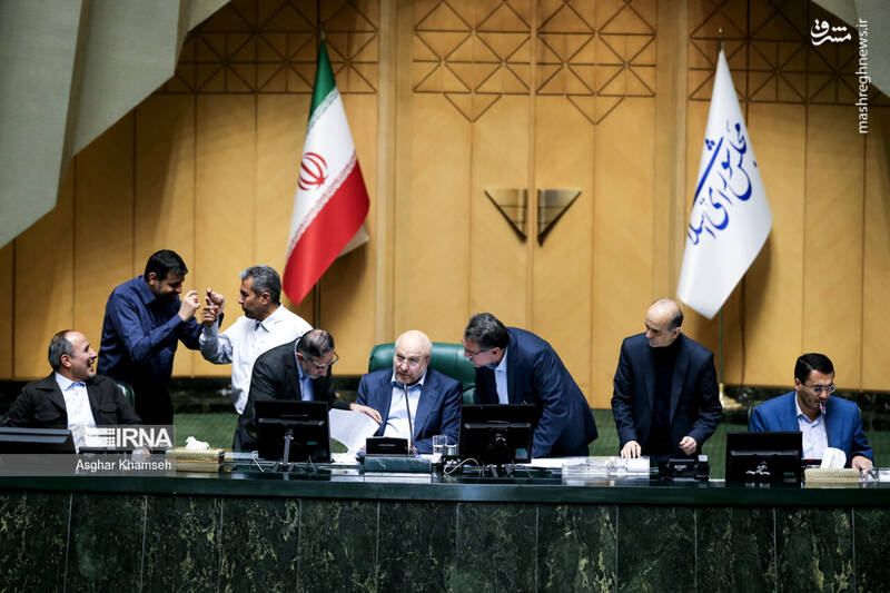 حاشیه نگاری تصویری جلسه علنی مجلس شورای اسلامی 24