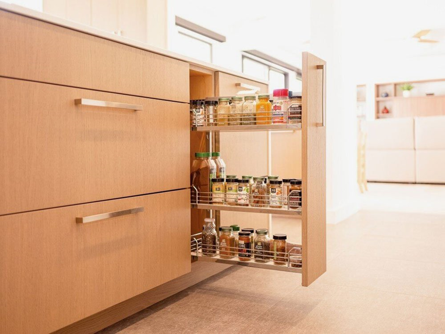 معرفی انواع اکسسوری کابینت آشپزخانه مدرن