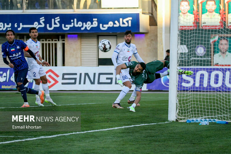 دوئل غیرمستقیم حسینی با بیرانوند/جدال برای شماره یک تیم ملی ایران