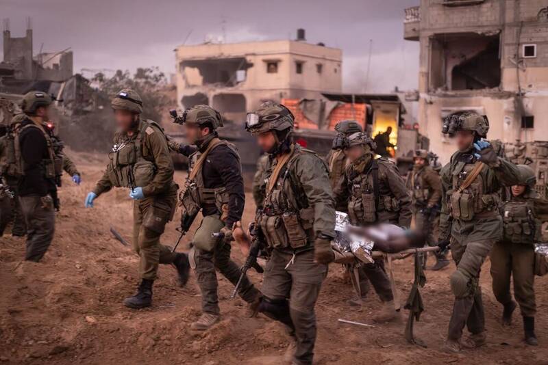 شمشیرهای کاغذی و هیبت از دست رفته یک ارتش هالیوودی/ یک سال گذشت، صهیونیستها از پس یک سازمان کوچک برنیامدند/ غزه و رویای بر باد رفته بنیامین نتانیاهو/ شکاف داخلی، بحران اقتصادی، فرسایش قوای نظامی، ماحصل نبرد در غزه/ ارمغان نتانیاهو برای صهیونیستها در طول یک سال نبرد در غزه