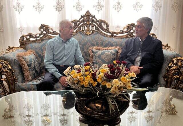 وزیر ورزش در منزل بازیکن پیشین استقلال و تیمملی 2