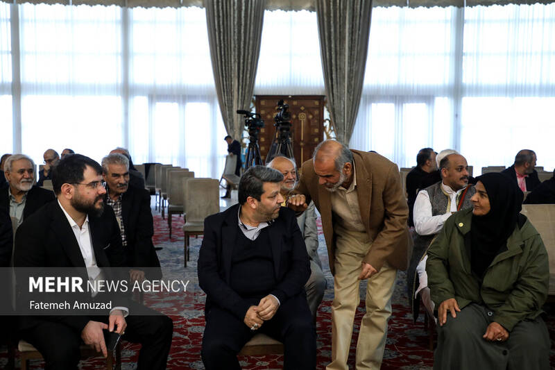 دیدار اهالی فرهنگ و هنر با رییس جمهور
