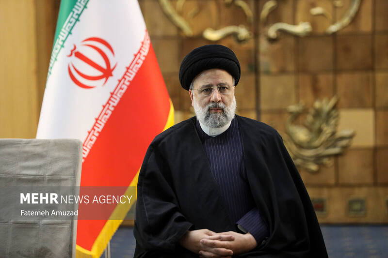 دیدار اهالی فرهنگ و هنر با رییس جمهور