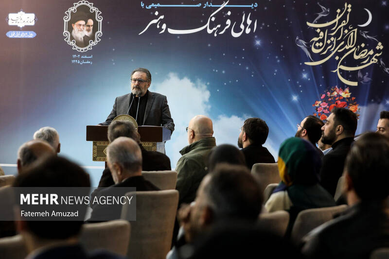 دیدار اهالی فرهنگ و هنر با رییس جمهور