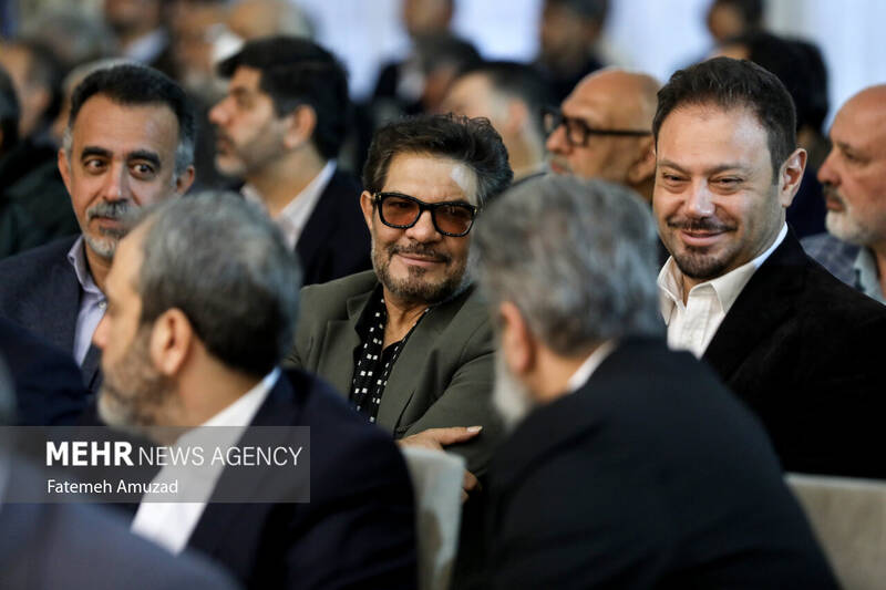 دیدار اهالی فرهنگ و هنر با رییس جمهور