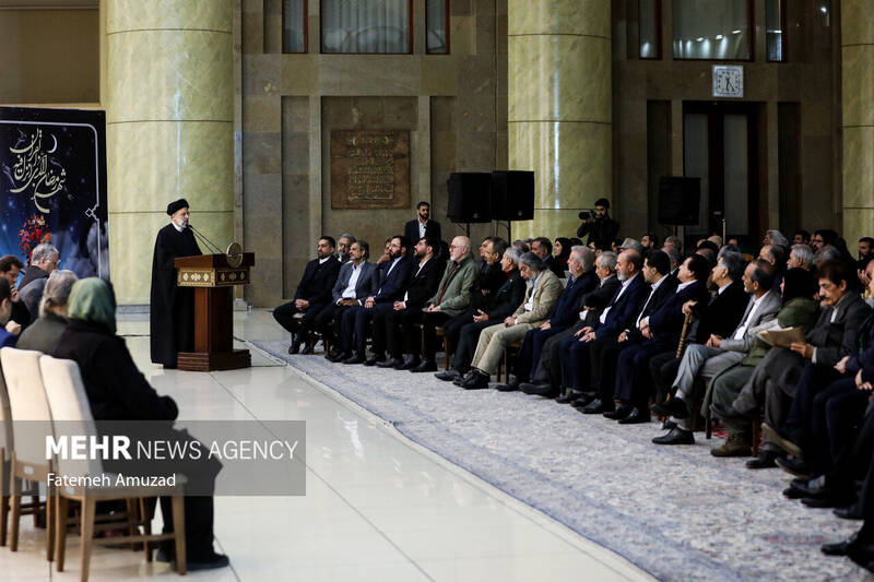 دیدار اهالی فرهنگ و هنر با رییس جمهور