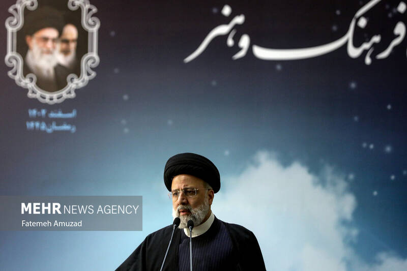 دیدار اهالی فرهنگ و هنر با رییس جمهور