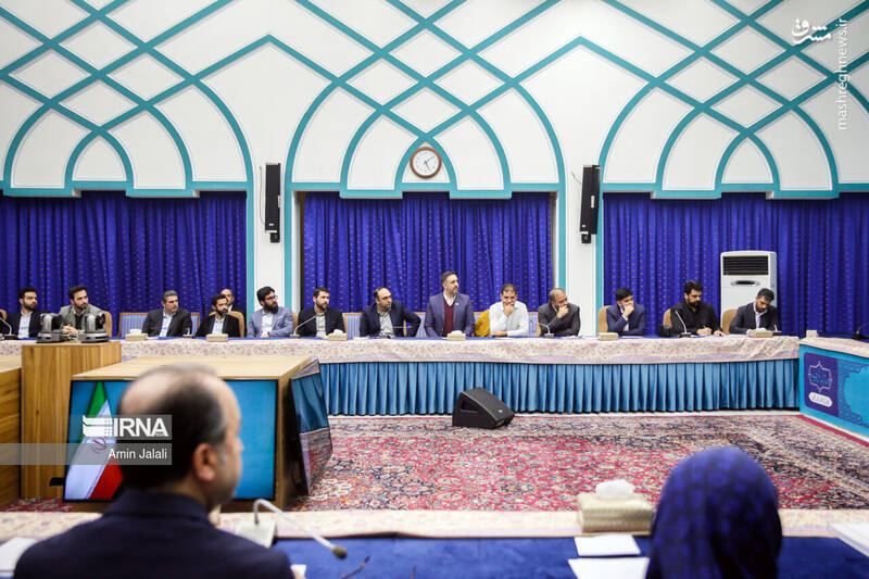 عکس/دیدار فعالان کسب و کارهای مجازی با رئیس جمهور