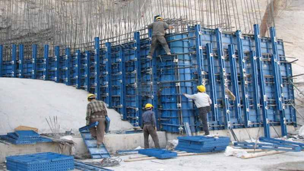 قیمت قالب بتن به چه عواملی بستگی دارد ؟