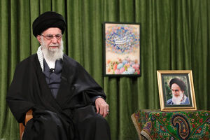 آثار هنری ایرانی در محل پیام نوروزی رهبر انقلاب + عکس