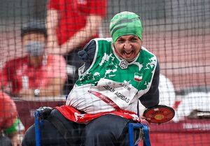 آزادی 7 زندانی با انگشتر اهدایی رهبری به بانوی قهرمان