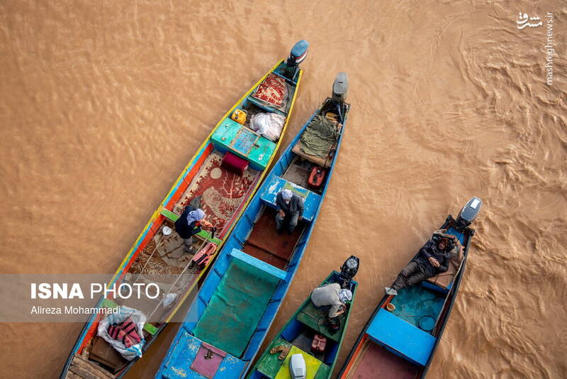 عکس/ مسافران نوروزی در پل سفید اهواز