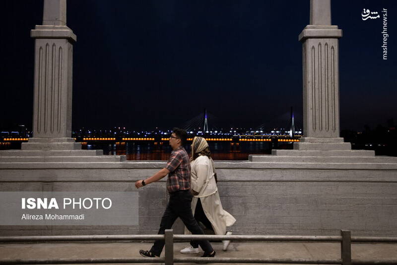 عکس/ مسافران نوروزی در پل سفید اهواز