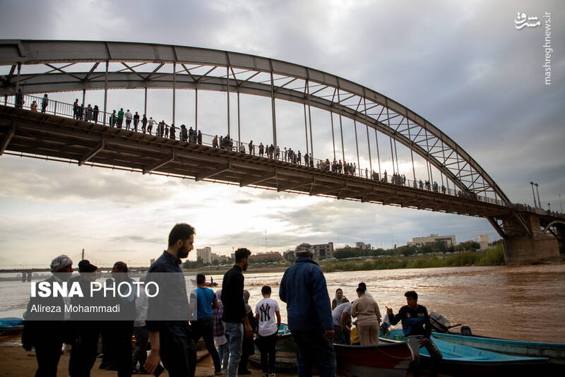 عکس/ مسافران نوروزی در پل سفید اهواز