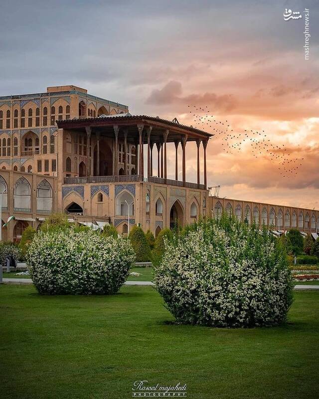 تصویری خاص از عمارت عالی قاپو