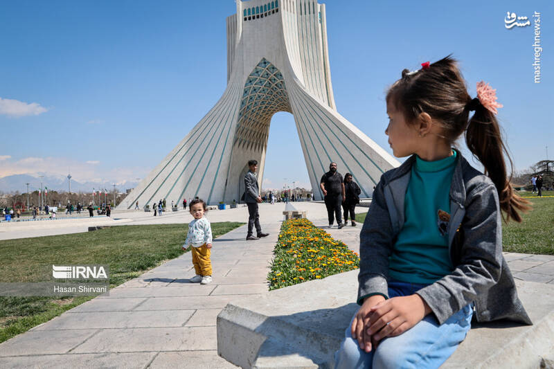 برج آزادی در دومین روز بهار ۱۴۰۳ برج آزادی در دومین روز بهار ۱۴۰۳