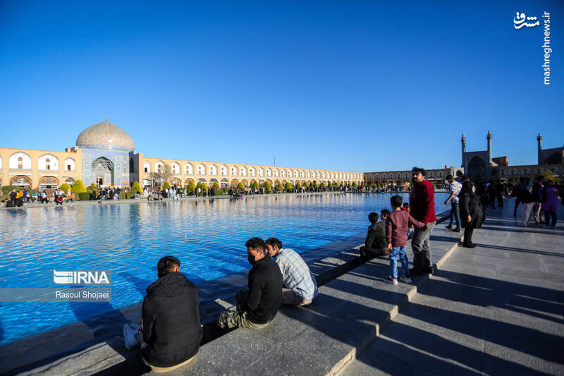 گردشگران نوروز ۱۴۰۳ در نقش جهان گردشگران نوروز ۱۴۰۳ در نقش جهان