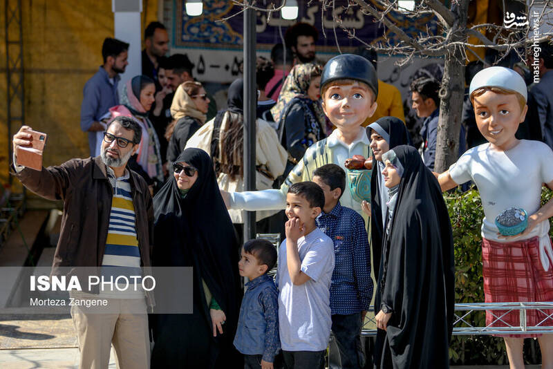 مسافران نوروزی برج میلاد تهران مسافران نوروزی برج میلاد تهران
