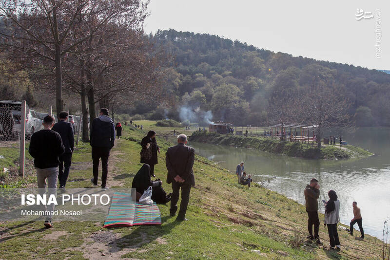 مسافران نوروزی در دریاچه توشن گرگان مسافران نوروزی در دریاچه توشن گرگان