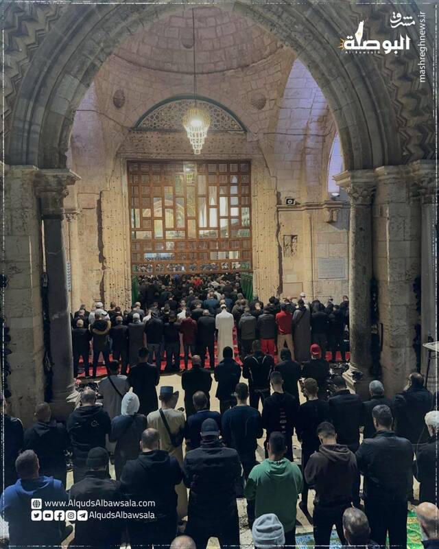 تصاویری از حضور بیش از ۱۲۰ هزار فلسطینی در نماز صبح سومین جمعه رمضان