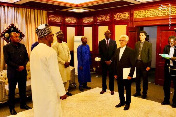 تسلیم رونوشت استوارنامه سفیر ایران به وزیر امور خارجه نیجر