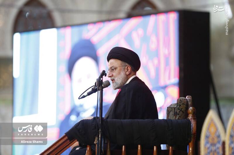 عکس/ مراسم شب قدر در حرم امام با حضور رئیسی