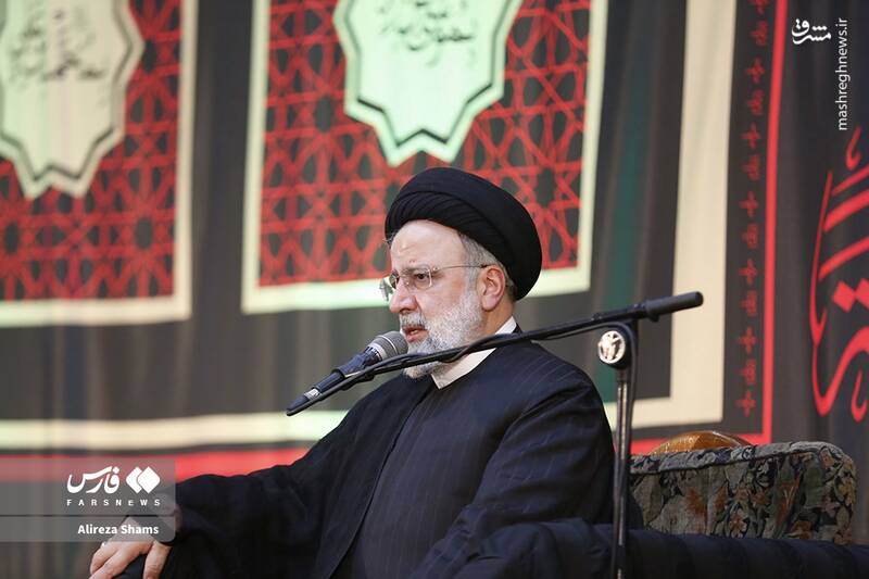 عکس/ مراسم شب قدر در حرم امام با حضور رئیسی