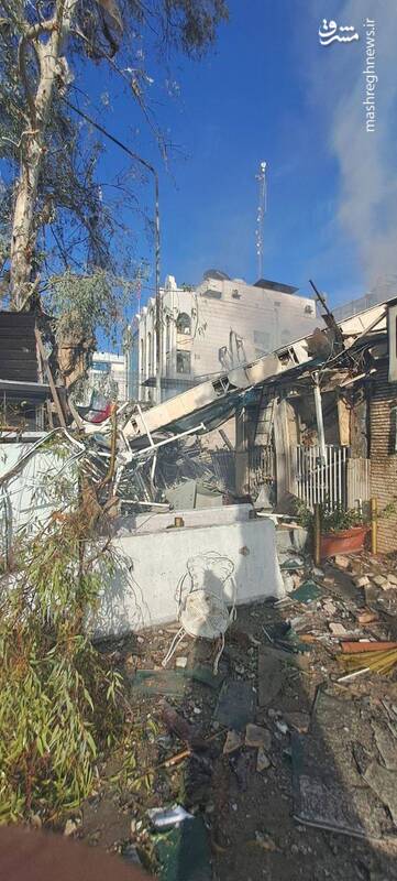 حمله هوایی صهیونیستها به دمشق/ ساختمان جنبی سفارت ایران کاملا تخریب شد