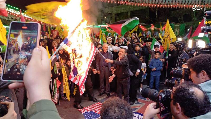 تجمع مردم تهران در محکومیت ترور سردار زاهدی
