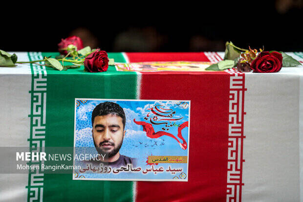 وداع با پیکر مطهر شهدای حمله ترورریستی به کنسولگری ایران در سوریه