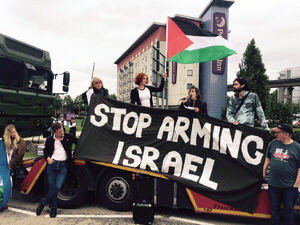 خشم جانسون از گسترش درخواست فعالان سیاسی بریتانیا برای تحریم تسلیحاتی اسرائیل