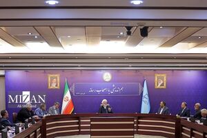 قطعاً به قوه قضاییه نقد وارد است و ما در این زمینه تعارف نداریم / اشاره رئیس عدلیه به مقوله عفاف و حجاب و سیر ناظر بر تدوین لایحه مربوطه در این موضوع / بیان دیدگاهها و نقطهنظرات 24 نفر از مدیران رسانههای کشور در حضور قاضیالقضات