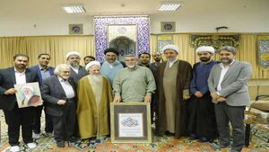 دیدار جمعی از شاعران با آیتالله جوادی آملی