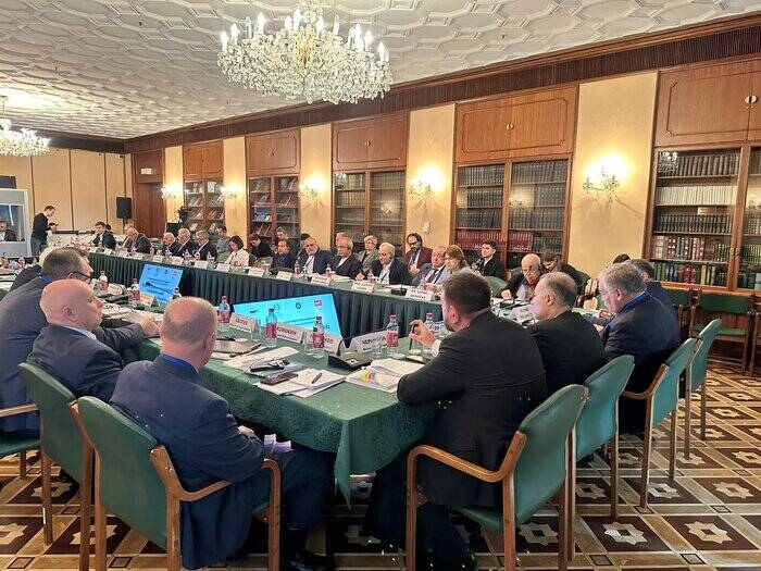 ایران به دنبال عضویت ناظر در اتحادیه اقتصادی اوراسیا است