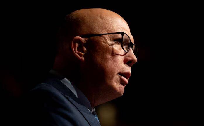 افسانه دموکراسی