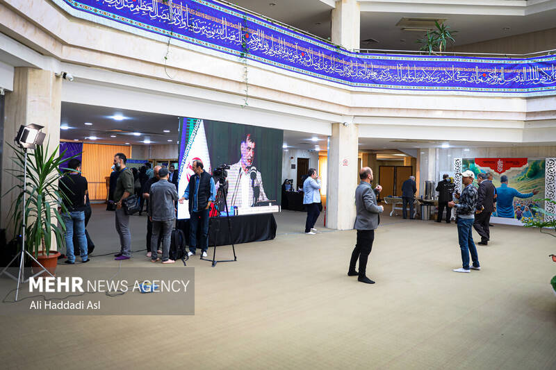 نشست شورای وحدت برای تحول صبح روز شنبه ۲۵ فروردین ۱۴۰۳ با حضور اعضای شورای وحدت و منتخبین مجلس دوازدهم در مجتمع آدینه برگزار شد