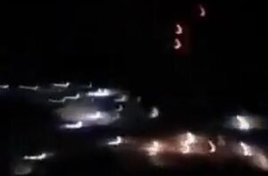 فیلم/اصابت کلاهک‌های خوشه‌ای موشک‌های بالستیک سپاه