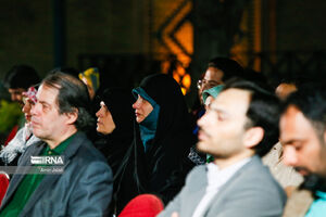 عکس / اجتماع اهالی هنر در حمایت از حمله موشکی و پهپادی به اسرائیل
