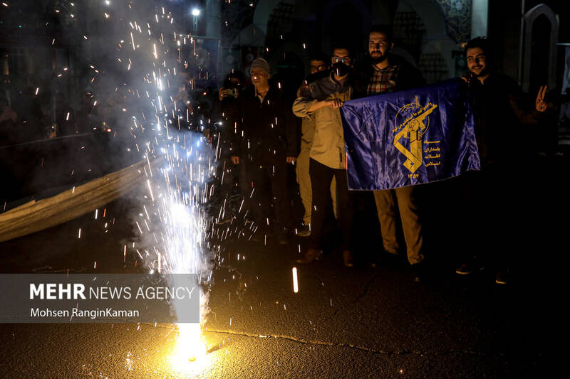 تجمع خودجوش تهرانیها در حمایت از تنبیه متجاوز