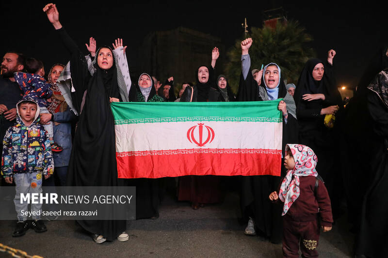 جشن سیلی خورد...