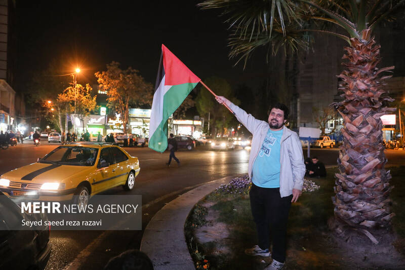 جشن سیلی خورد...