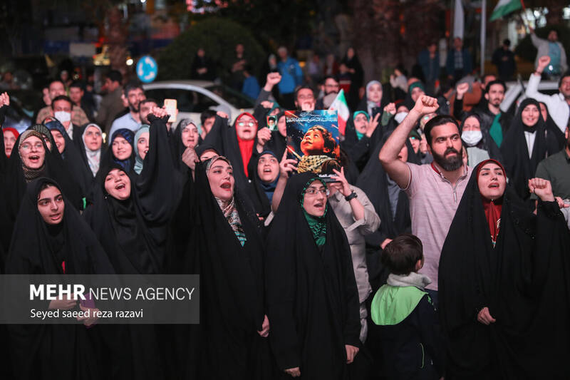 جشن سیلی خورد...